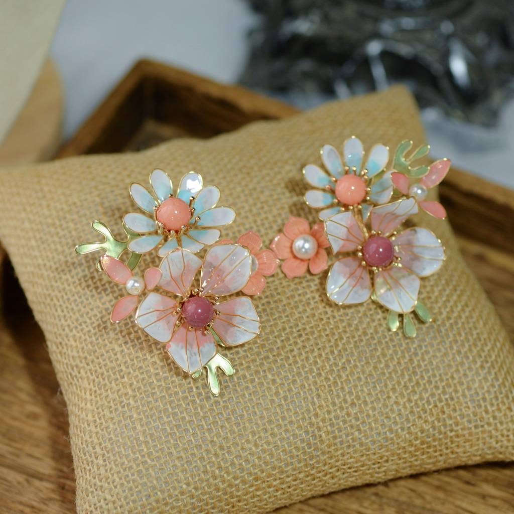 Amelie Earrings : AmelieEarrings