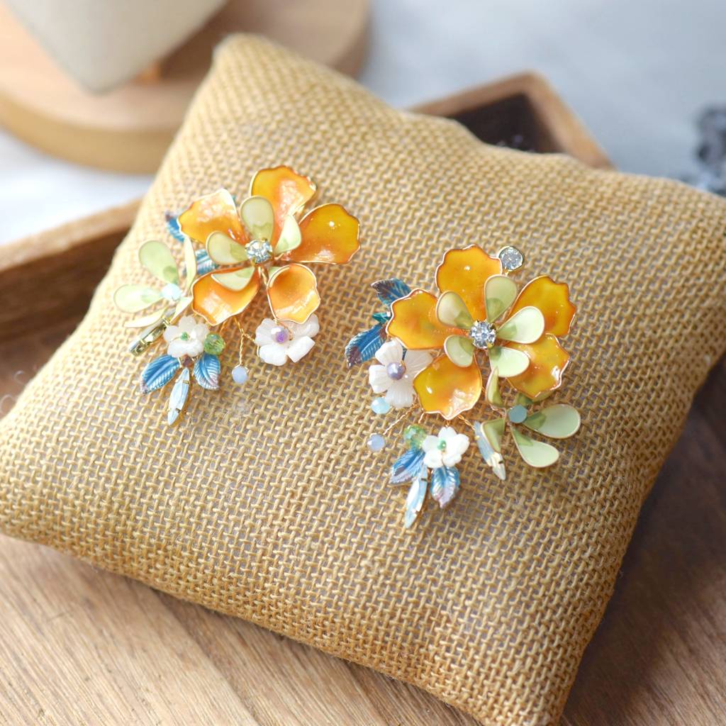 Ariel Earrings : ArielEarrings
