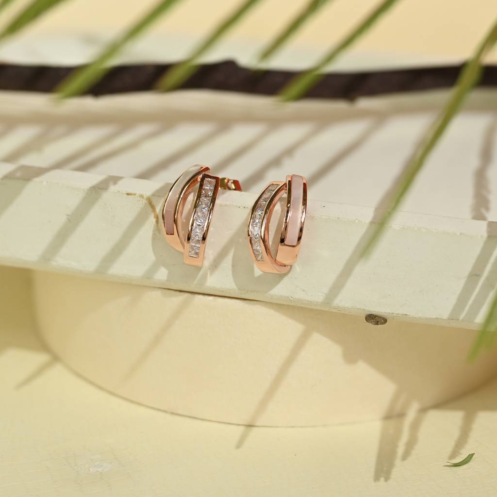 Interlinking Curve Silver Studs : FKER563
