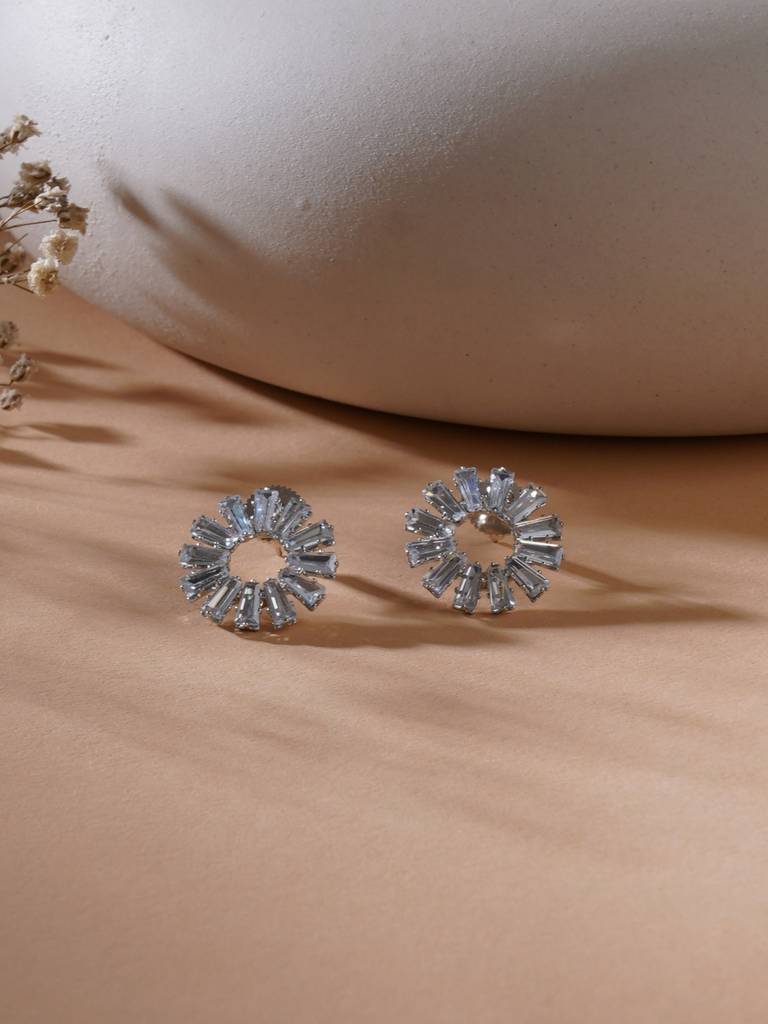 Round Silver Stone Studs : RRAUG23-41