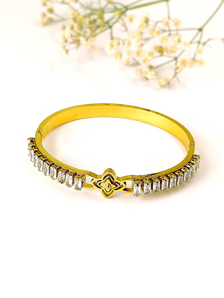 Floral Embrace Bracelet Band : B-BD-65-0