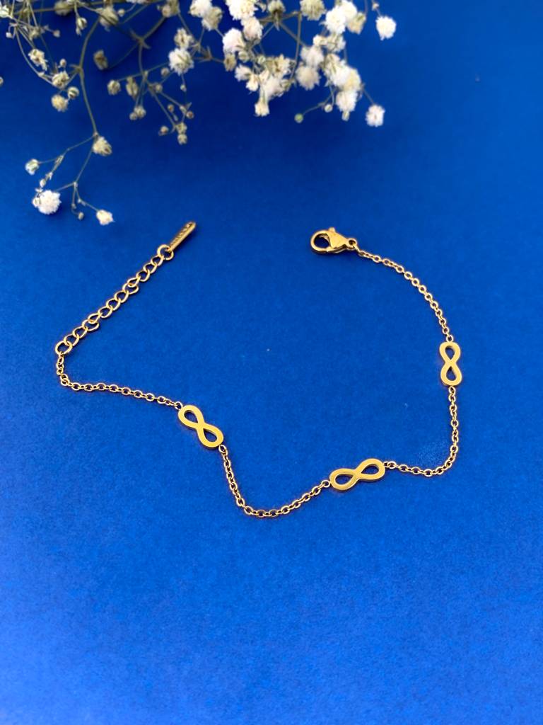 Golden Infinity Bracelet : B-D-23-0