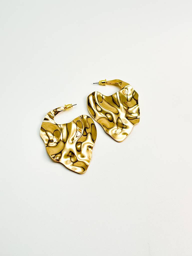 Vintage Charm Beaten Heart Earrings : E0017