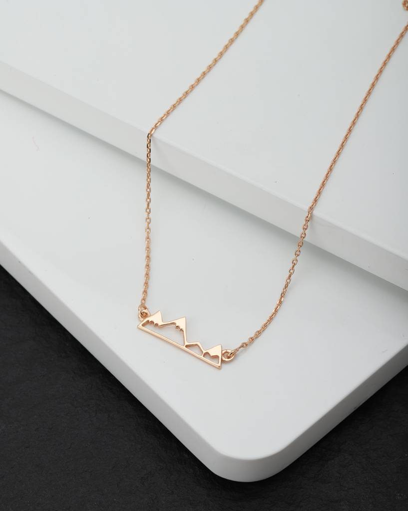 Gold-Plated Minimal Necklace : B523822N