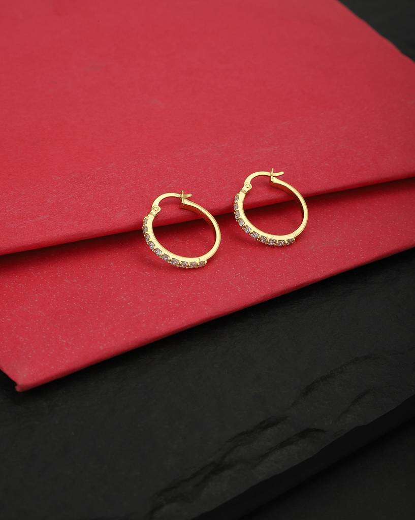 White Contemporary Hoop Earrings : B537302E-1