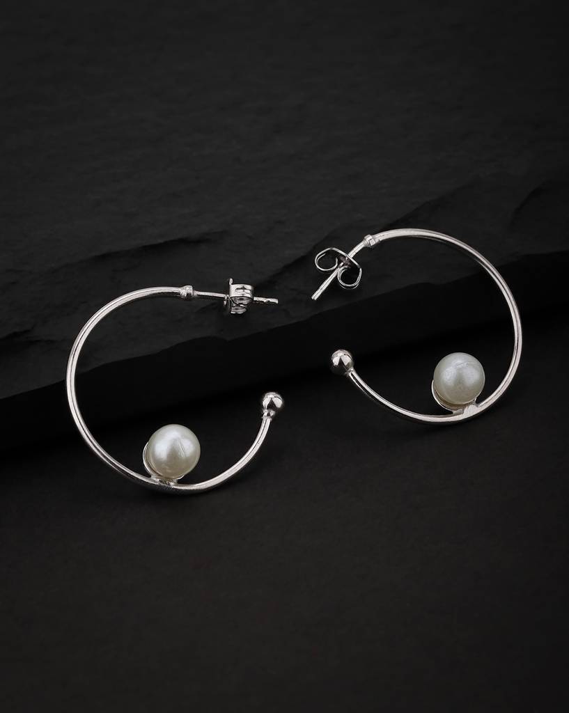 Carlton London Off White & Silver-Toned Rhodium-Plated Beaded Half Hoop Earrings : B8049107E-1