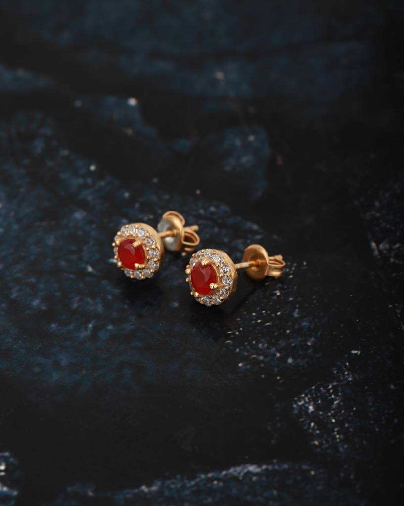 Maroon Gold-Plated Circular Stone Studs : B823112E-1