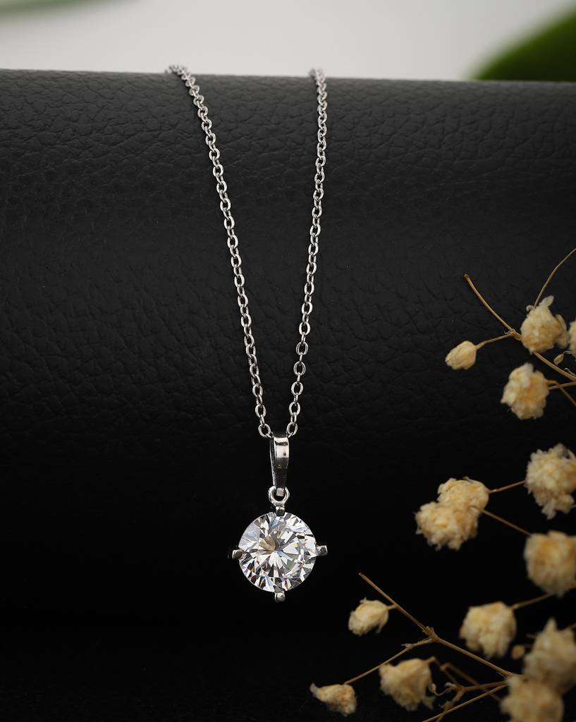 Silver-Toned Rhodium Plated Stone-Studded Circular Pendant With Chain : B868501N-1
