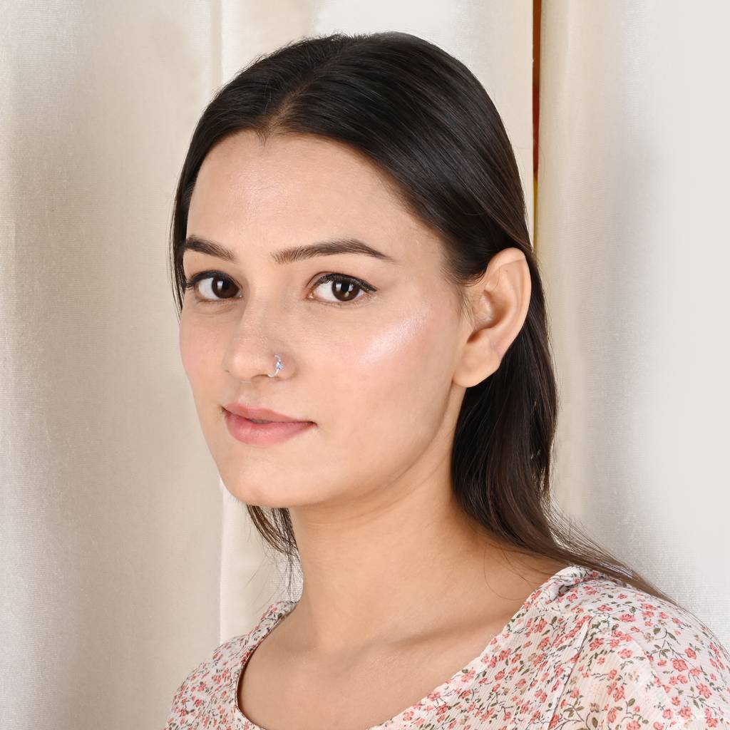 Pure Silver Heart Stone Nose Pin : BFNP603