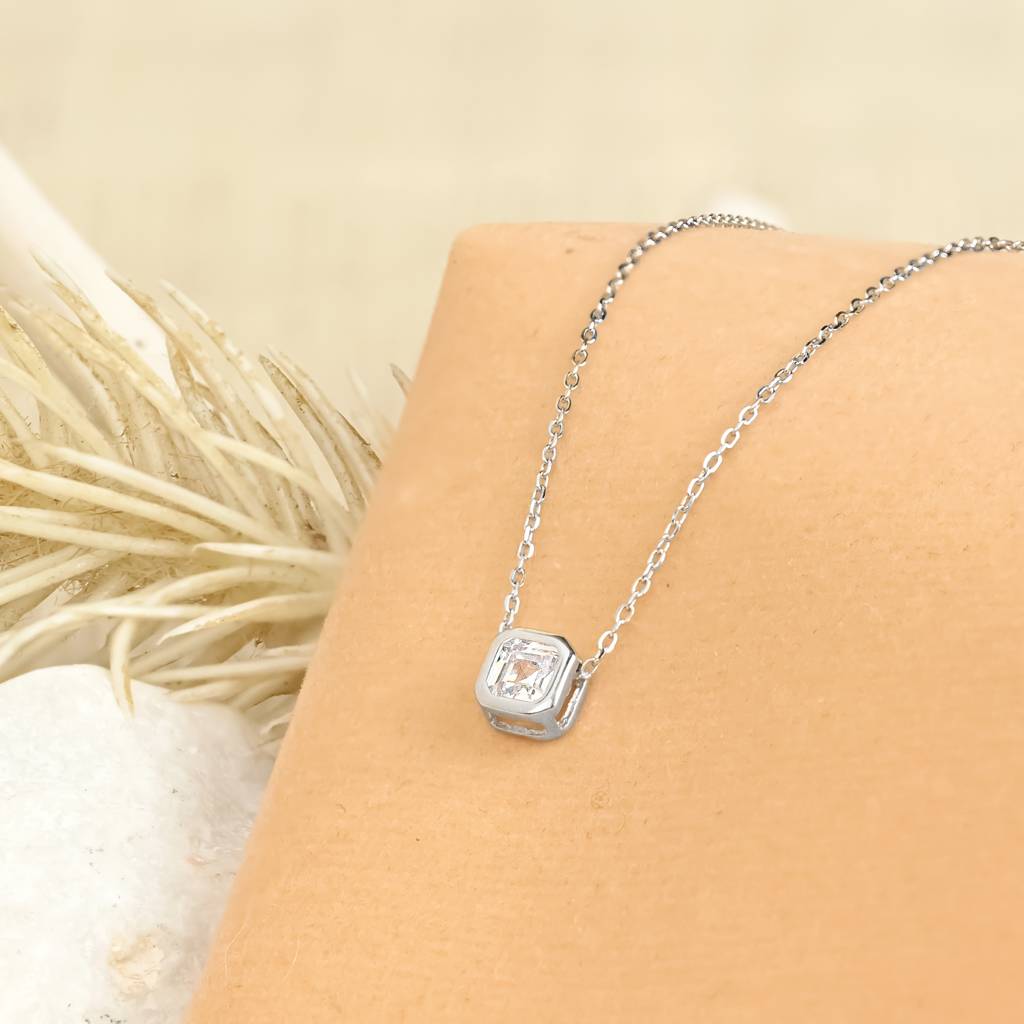 Classic Stone Necklace : BINC392