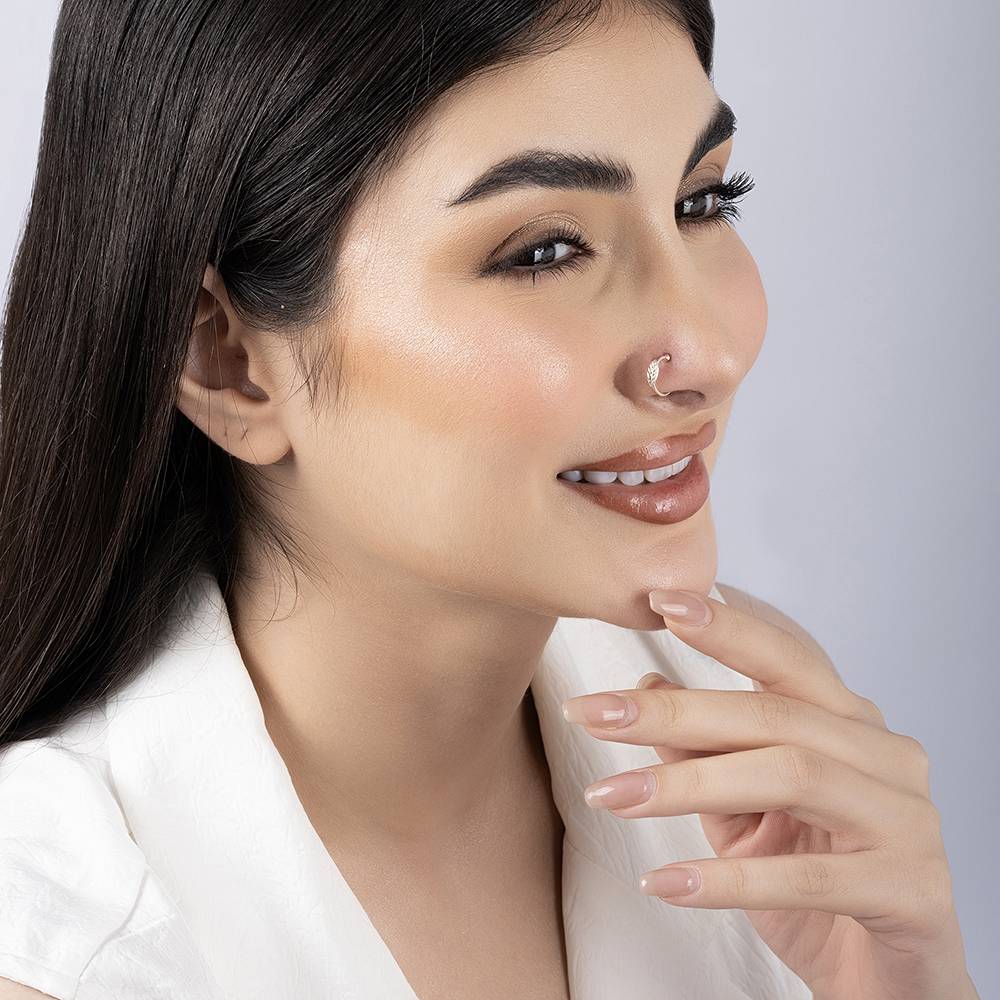 Leaf Motif Bead Nose Ring : BMNP732