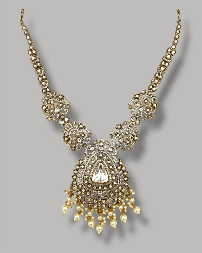 Aarohi Kundan Necklace Set : BP-NK-175