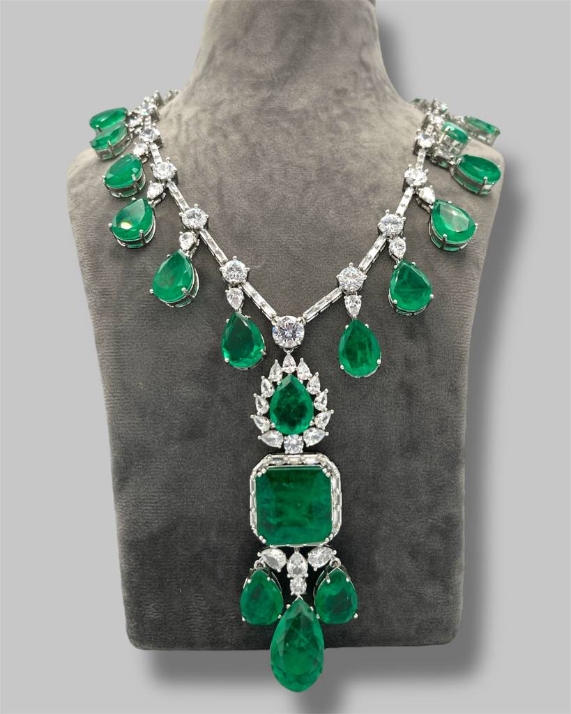 Hita Emerald Longnecklace Set : BP-NK-185