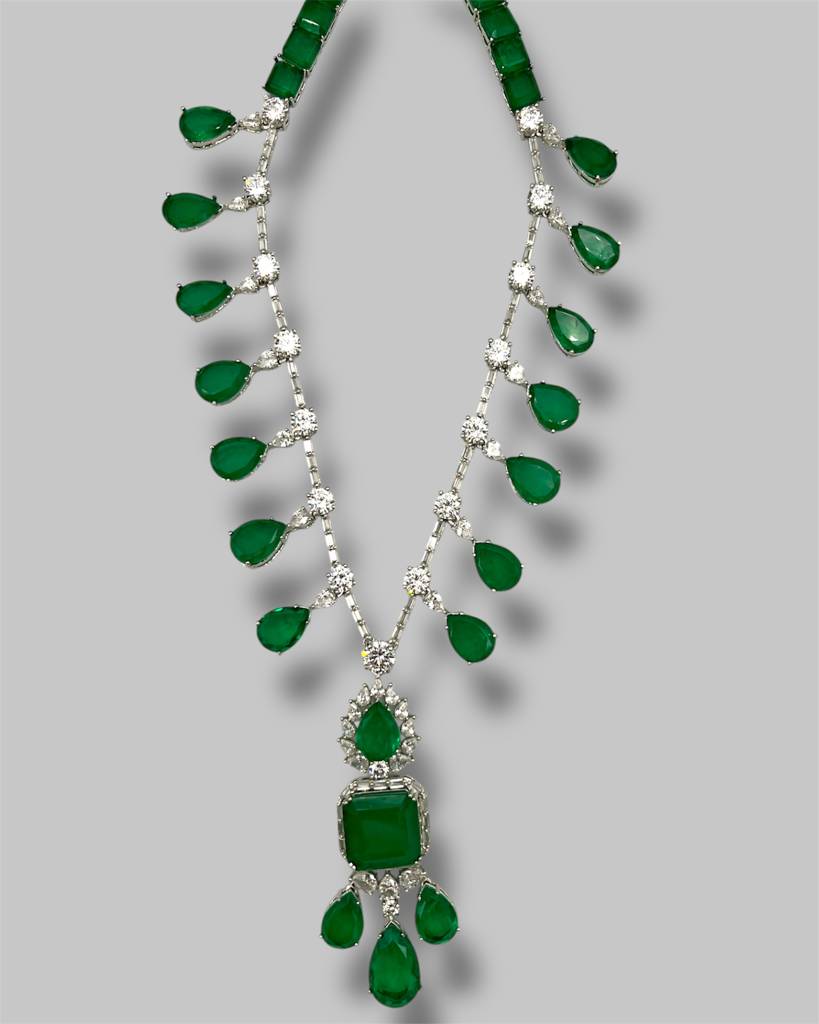Hita Emerald Longnecklace Set : BP-NK-185