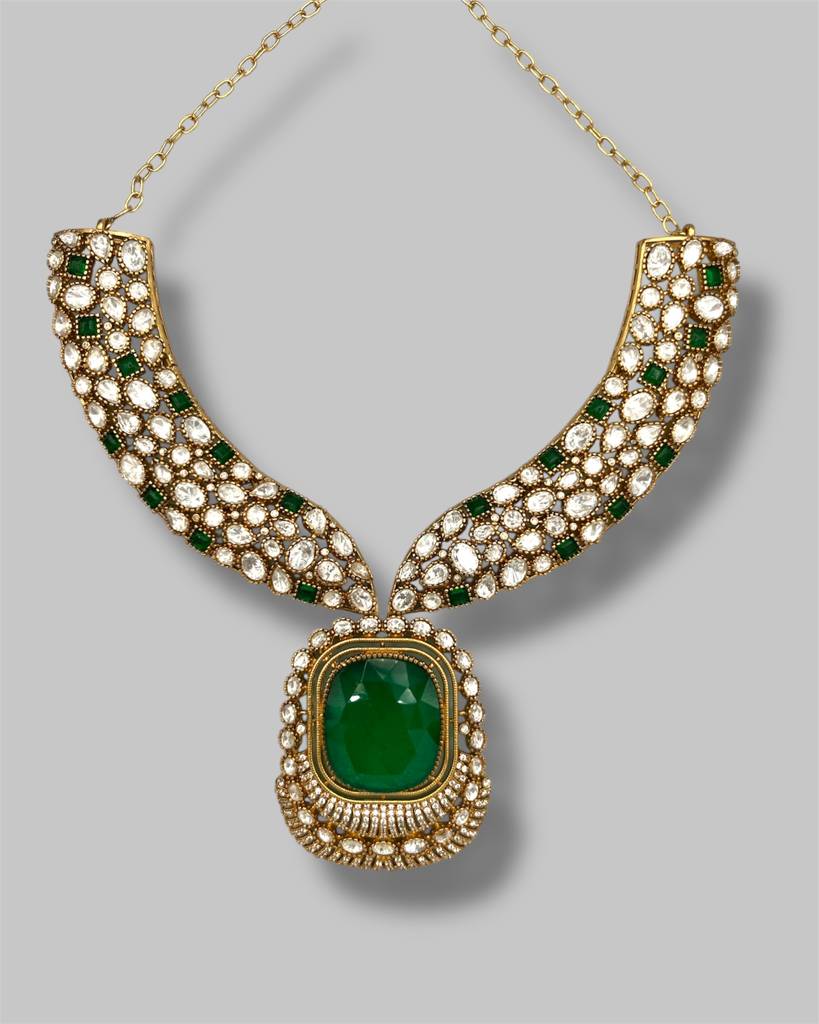 Myraâ Emerald Kundan Necklace Set : BP-NK-191
