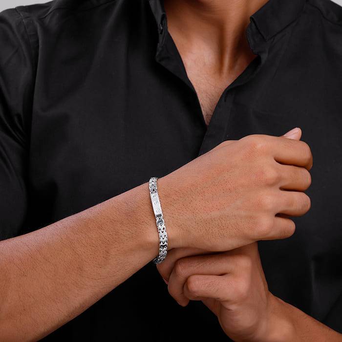 Giva 925 Silver Independent Thinker Bracelet For Him, Adjustable | Gifts For Men & Boys |  : BR01108