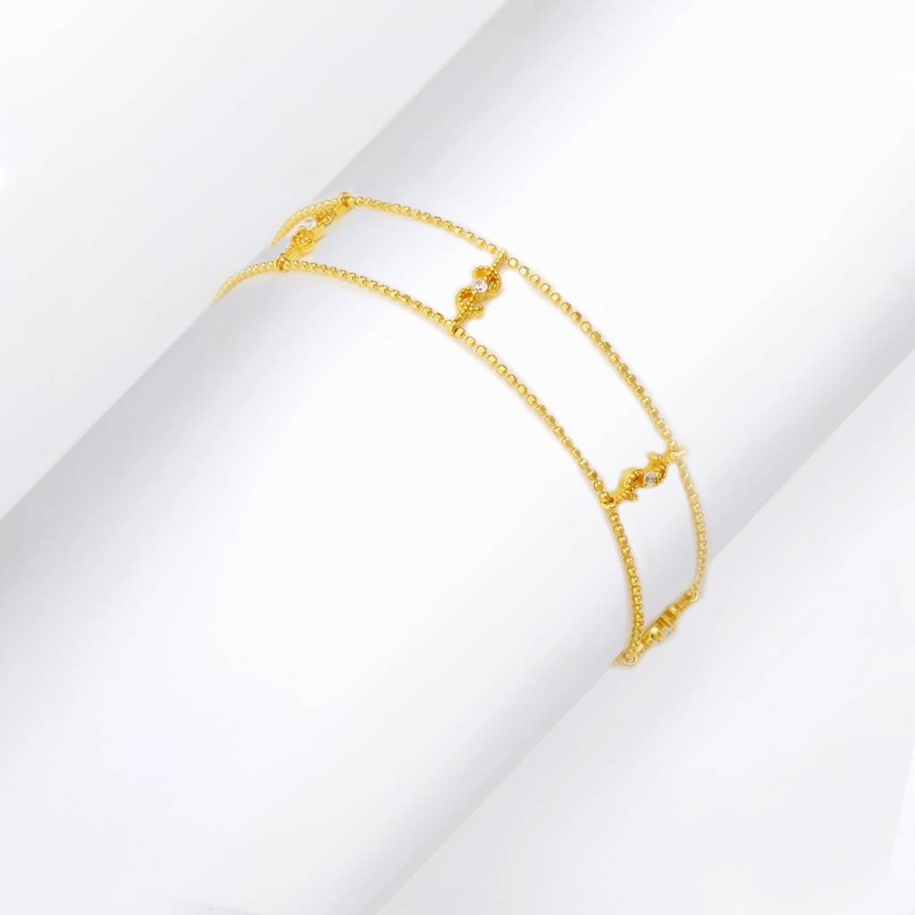 Golden Gutsy Statement Bracelet : BR0287