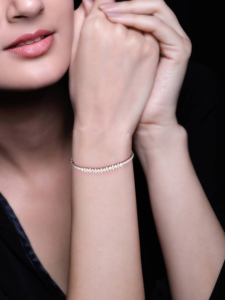 GIVA 925 Sterling Silver Studded Zircon Elegance Bracelet