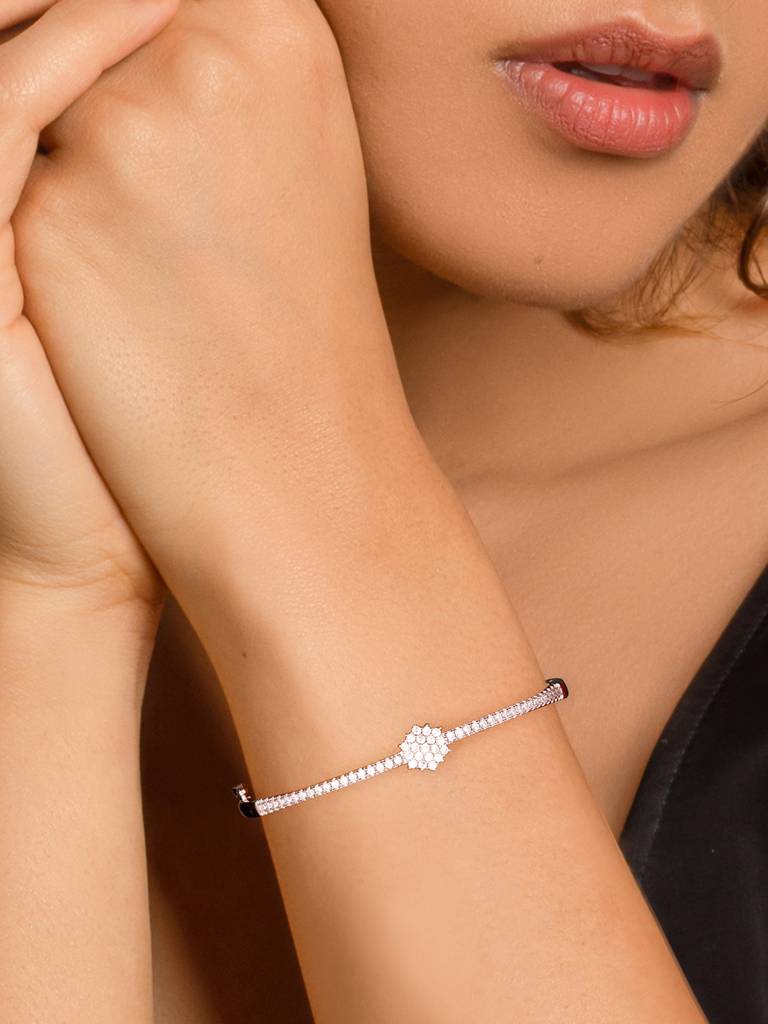GIVA 925 Sterling Silver Star Studded Bracelet