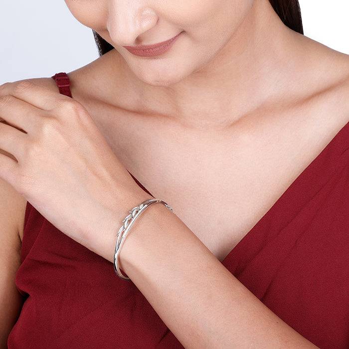 Silver Leaf Centrepiece Bracelet : BR0482