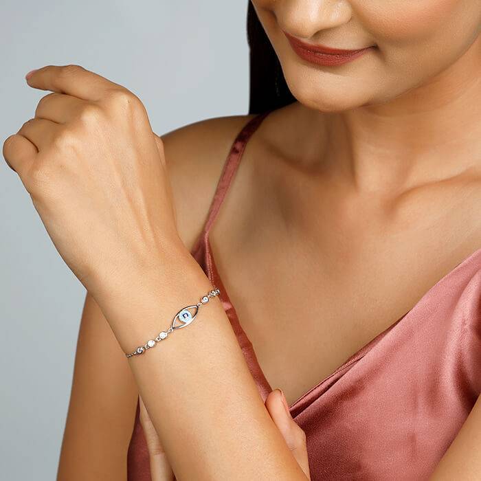 Silver Chary Eyes Bracelet : BR0497