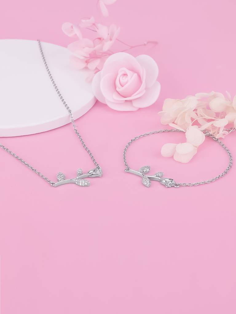 GIVA 925 Sterling Silver Zircon Studded Rose Day Set