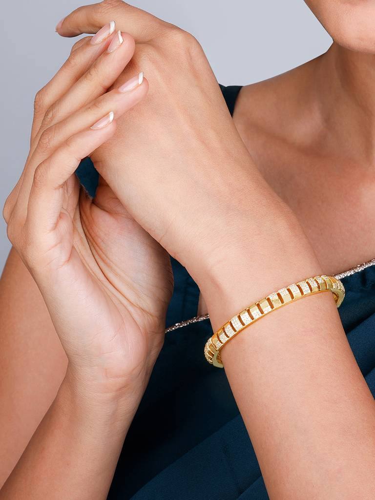 Giva 925 Sterling Silver Golden Serene Sparkles Bangle