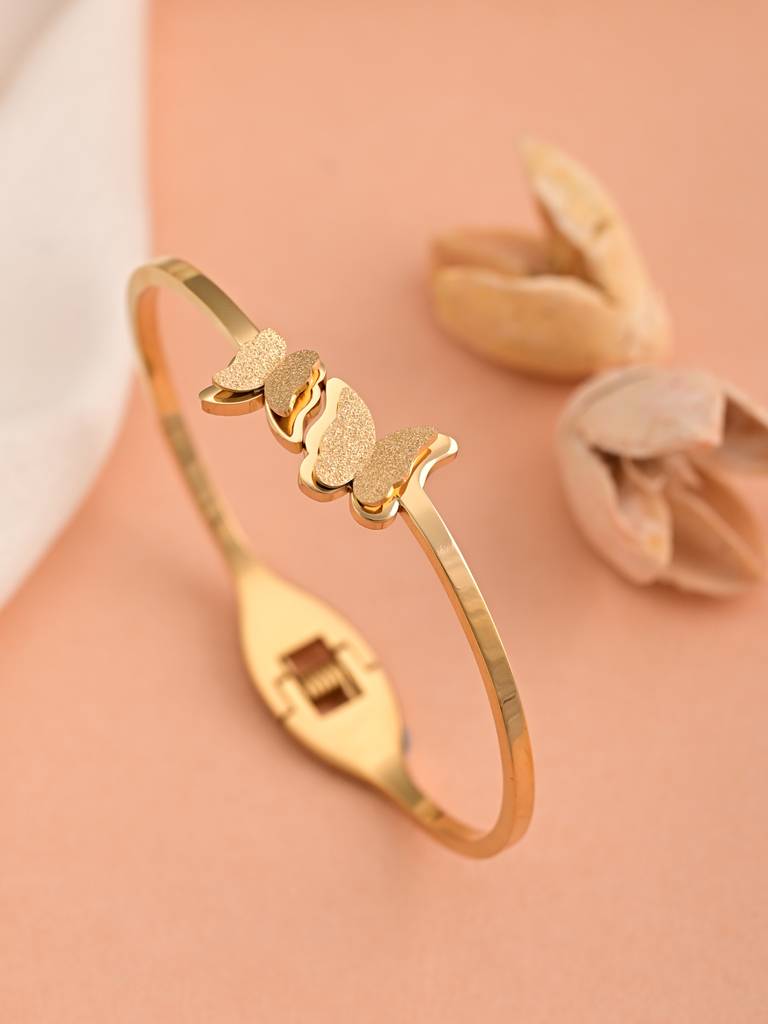 Stainless Steel Butterfly Charm Cuff Bracelet : BR080