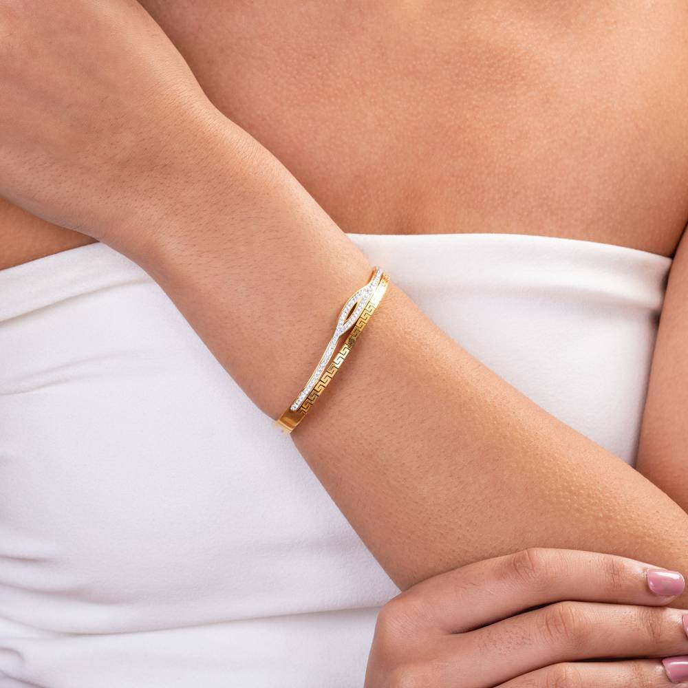 Palmonas Multi Stone Q Clasp Bracelet For Womens Waterproof & Anti-Tarnish : BR082