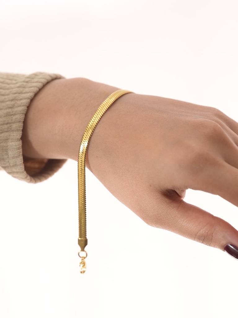 Sleek Serpent Bracelet : BR120