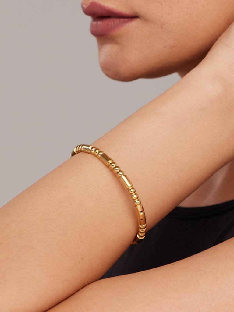 Women'S Golden Stream Bangle Bracelet : BR129