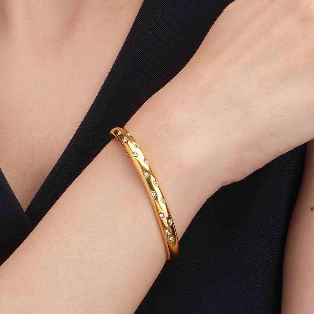 Star-Studded Bracelet For Womens Waterproof & Anti-Tarnish : BR157