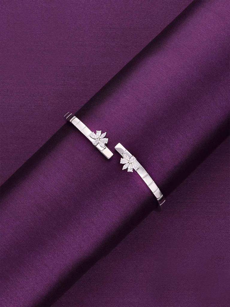 Stylish Floral Cut Zircon Bangle Bracelet : BRBN109-S-NA