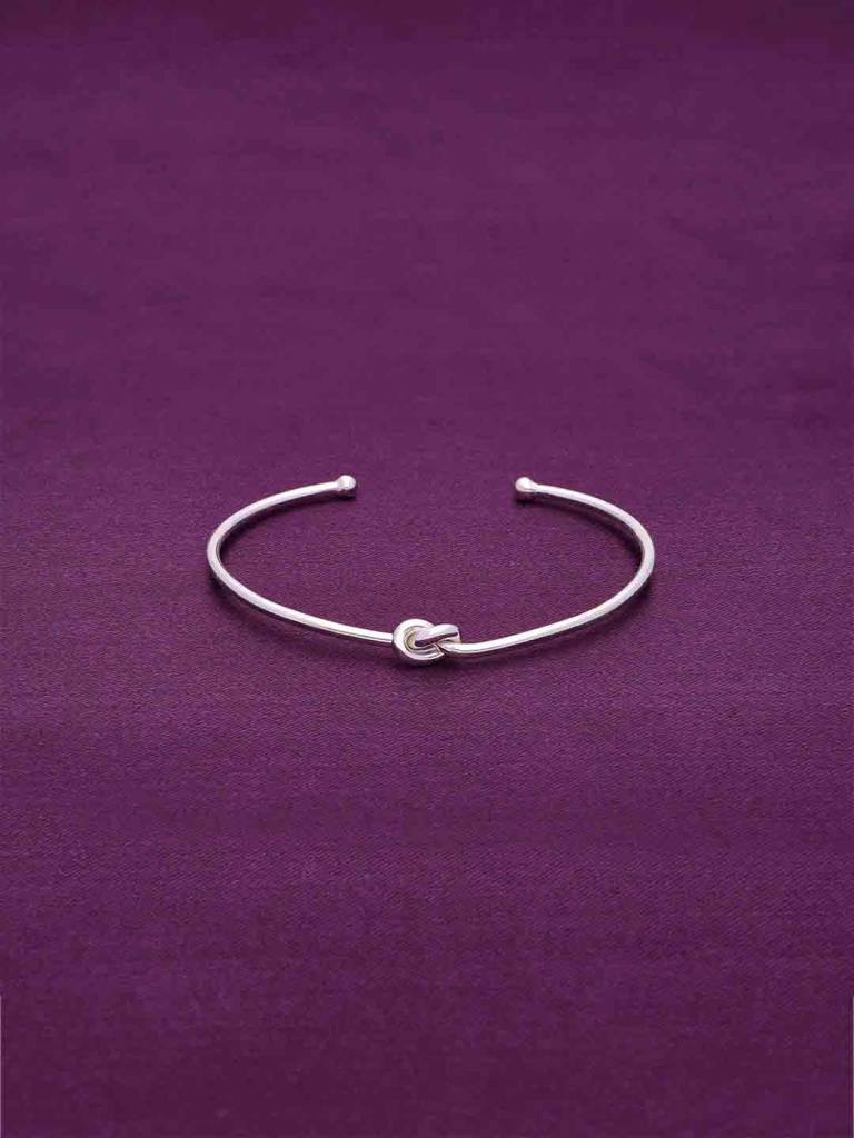 Shimmering Slipknot Silver Bangle Bracelet : BRBN75-S-NA