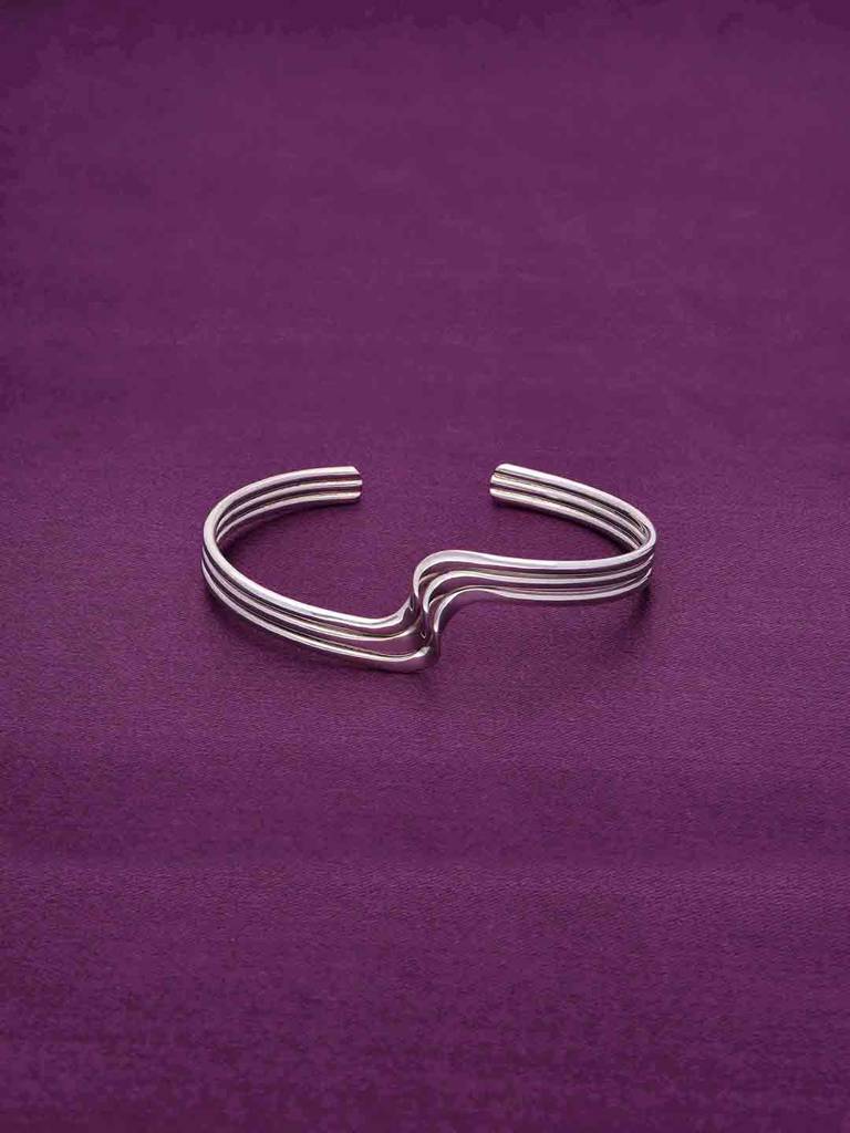 Sterling Waves Silver Bangle Bracelet : BRBN82-S-NA