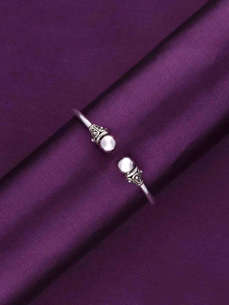 Dual Delight Silver Bangle Bracelet : BRBN88-S-NA