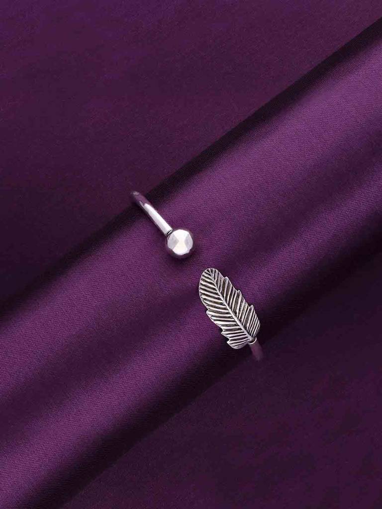Solitaire Leaf Silver Bangle Bracelet : BRBN90-S-NA