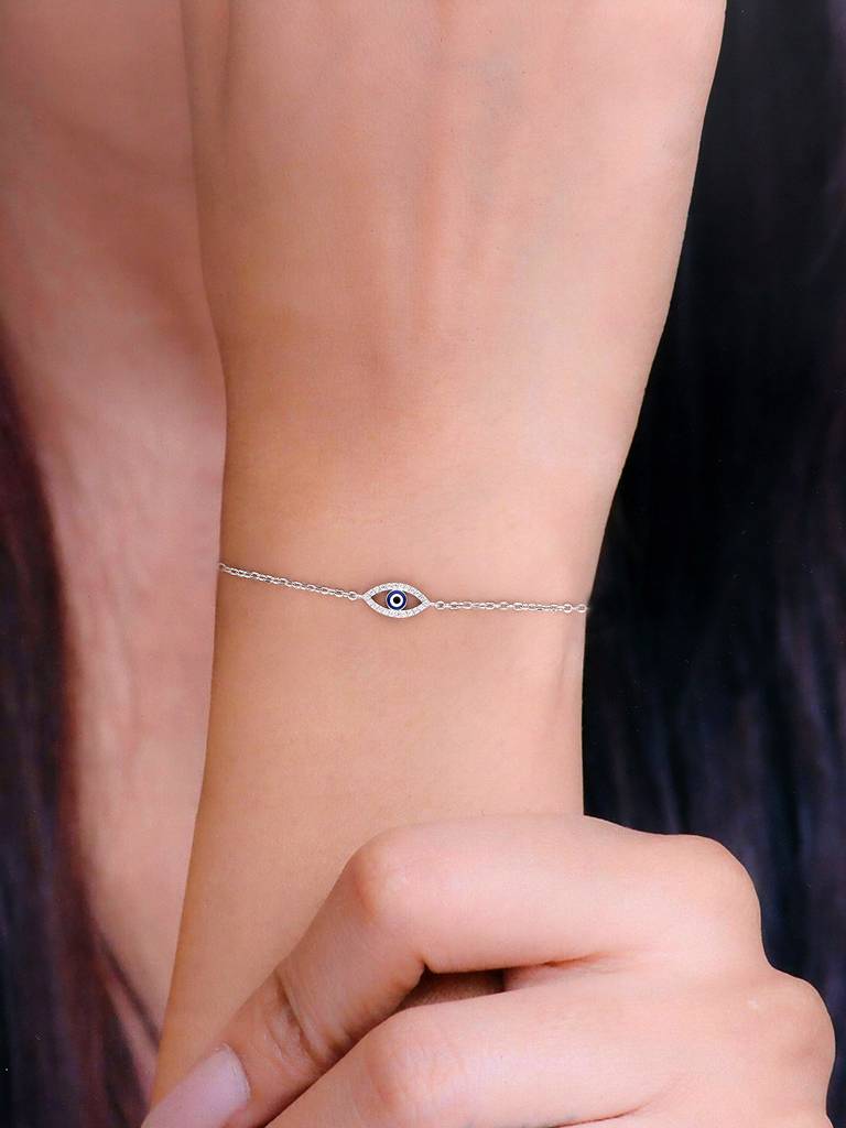 Sterling Silver Oval Single Diamond Studded Evil Eye Bracelet : BRLO295-S-NA