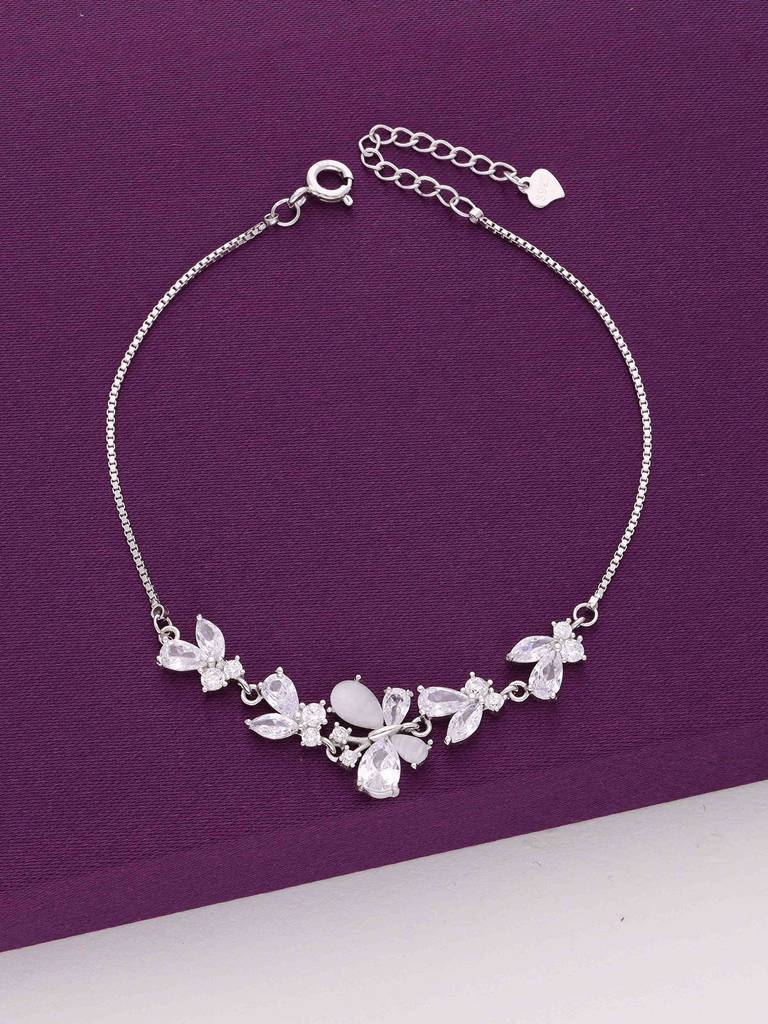 Sterling Silver A Glide Of Freedom Bracelet : BRLO303-S-NA