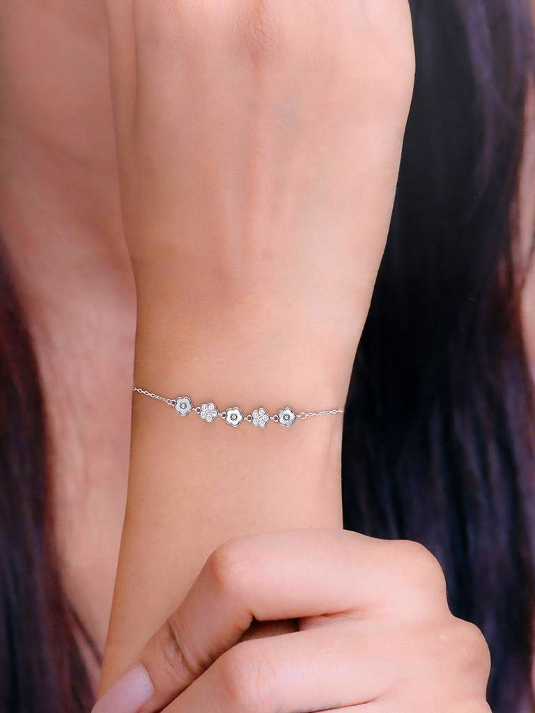 Sterling Silver Radiant Floral Bracelet : BRLO322-S-NA