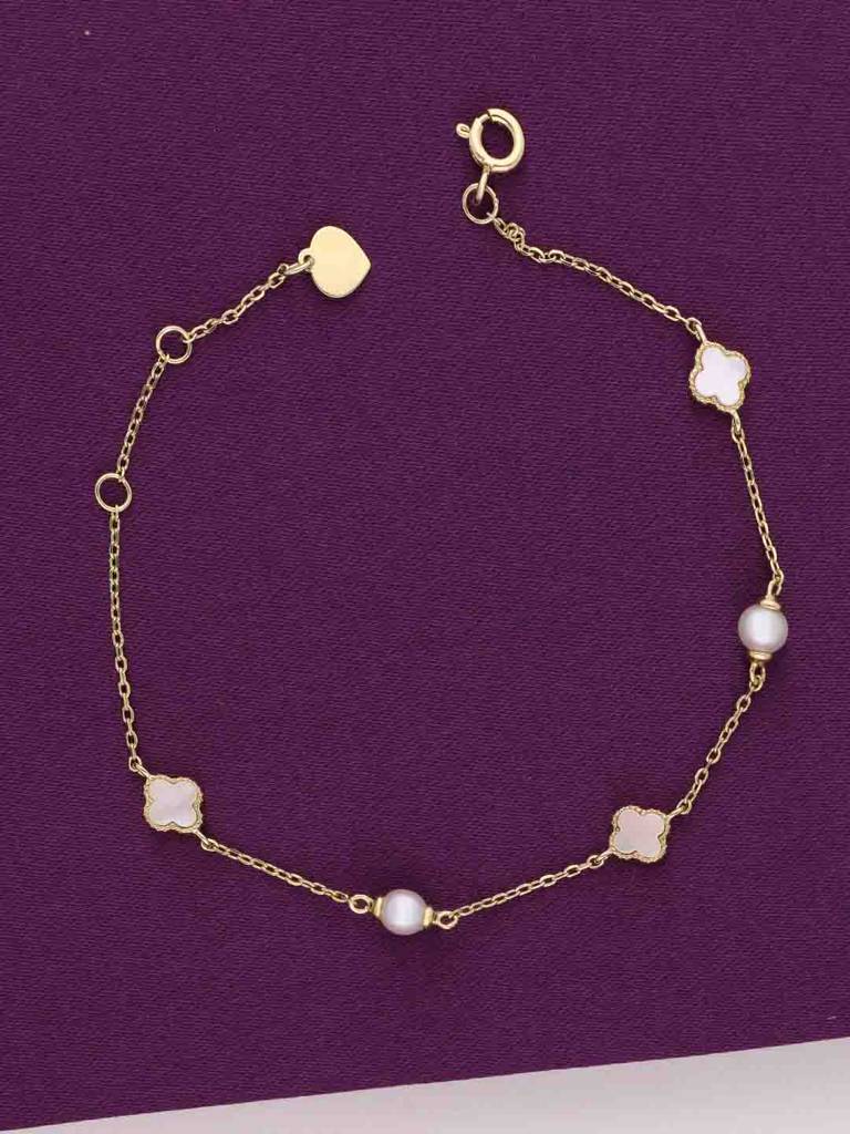 Sterling Silver Pearl Chic Clover Bracelet : BRLO383-G-NA