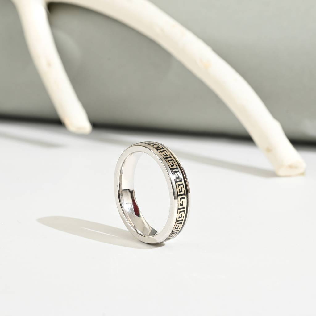 Classy Black Gents Ring : BSGR413