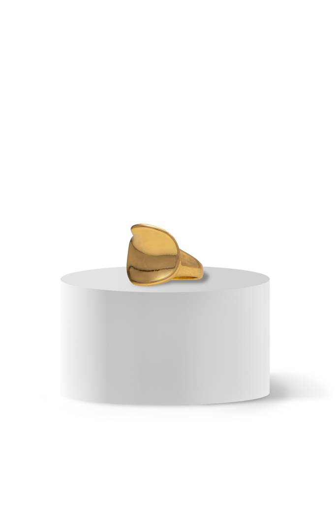 Luxe Curve Statement Ring : BSJRG03