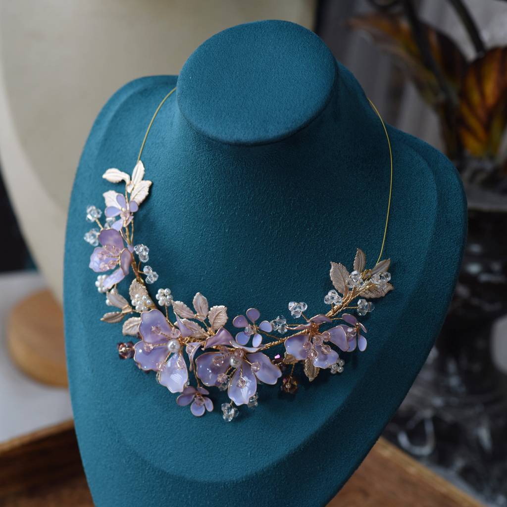 Belle Necklace : BelleNecklace