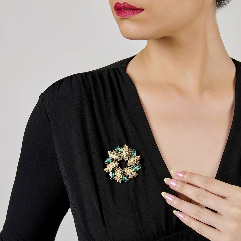 Mens Floral Design Green Crystal Brooch Or Collar Pin : ASK316BR1455