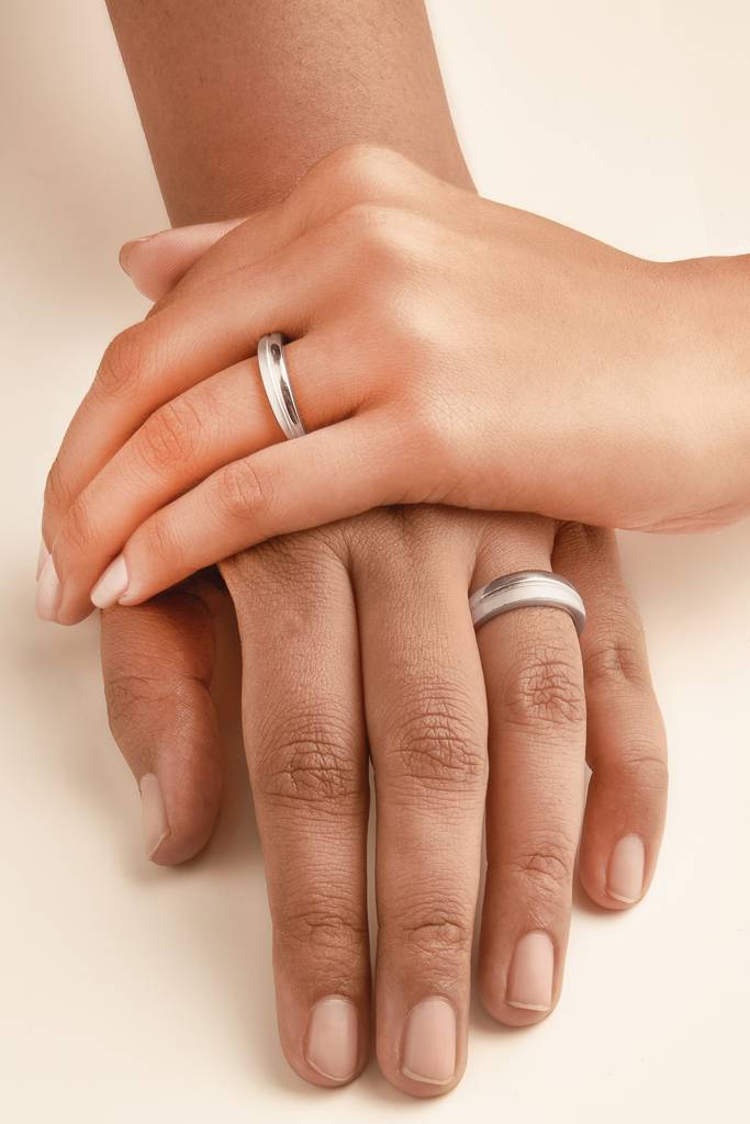 Silberry 925 Sterling Silver Love Band Couple Rings : CB13