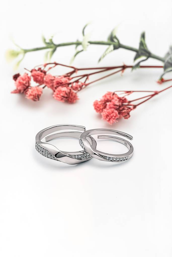 Silberry 925 Sterling Silver Forever Linked Couple Rings