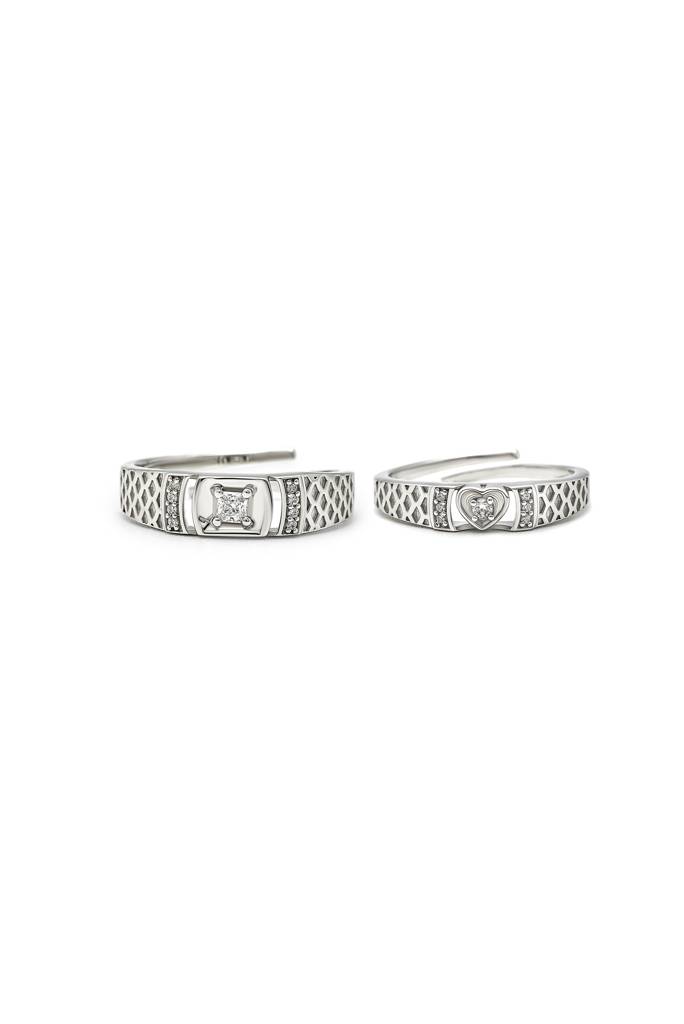 Silberry 925 Sterling Silver Embrace Couple Rings : CB31