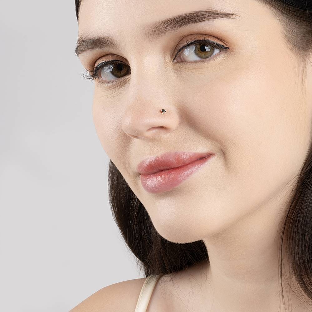 Black Stone Classic Nose Pin : CENP1120