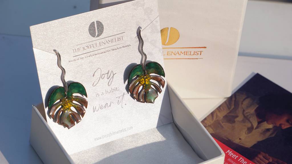 Blooming Monstera Danglers : TJE20039E